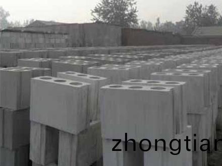 石(shi)膏砌(qi)塊隔(ge)牆(qiang)